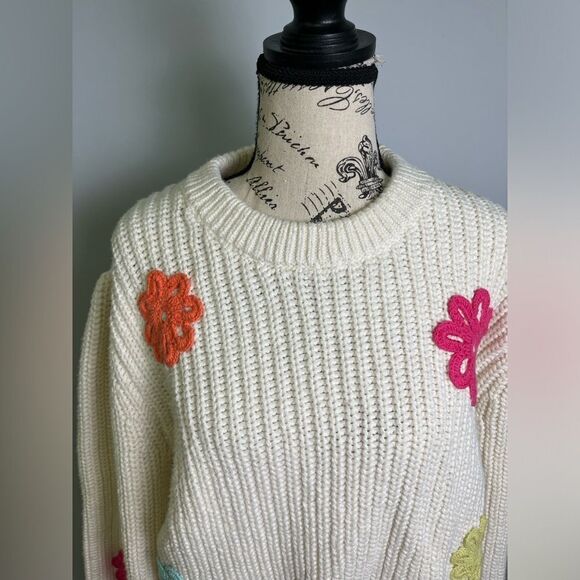 Rails Romy Sweater
Ivory Multi Daisies NWT Size XL - Picture 9 of 10